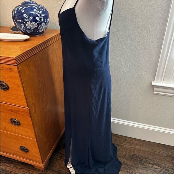 NWT Xscape "APRIL" LONG JERSEY KNIT
TWO TONED ASYMMETRICAL STRAP DRESS - Picture 6 of 8